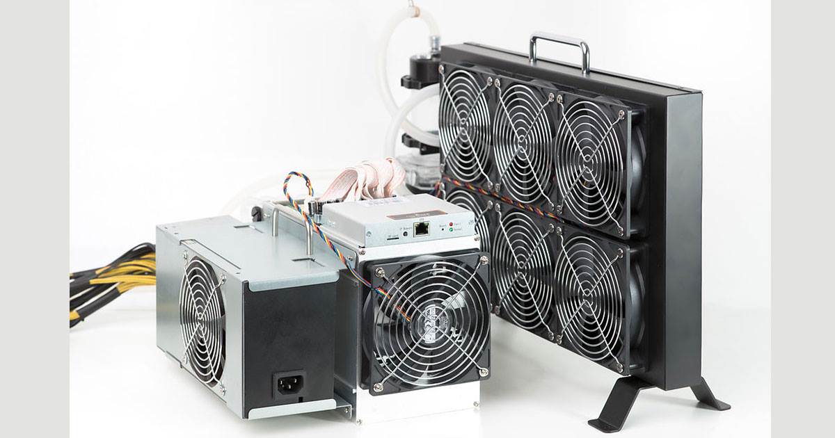 alt="Antminer"