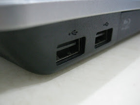 alt="Double USB"
