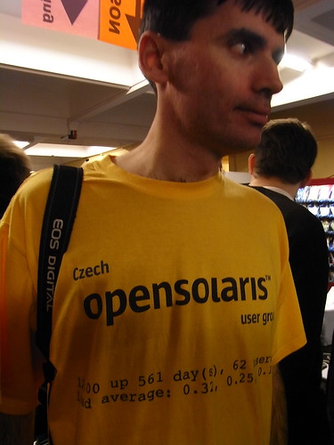 alt="OpenSolaris T-Shirt"