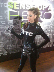 alt="HTC Hero-ine"