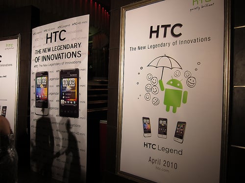 alt="HTC Legend and HTC HD Mini"