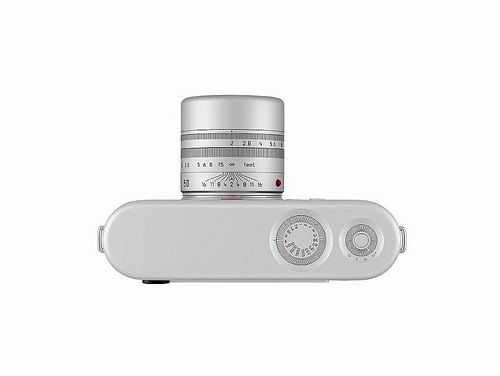 alt="Leica M designed by Jonathan Ive"