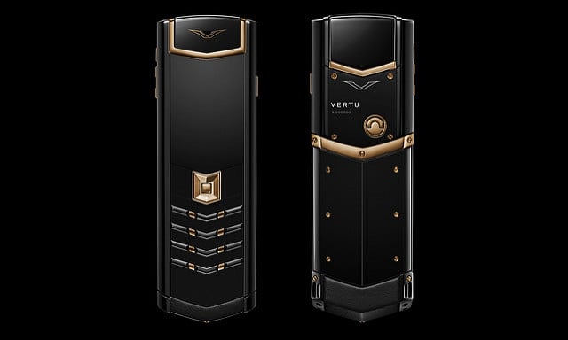 alt="Vertu Signature Red Gold Black DLC"