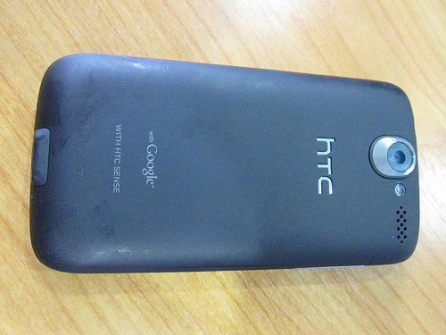 alt="HTC Desire"