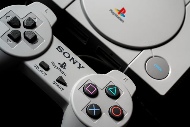 alt="PlayStation Classic"