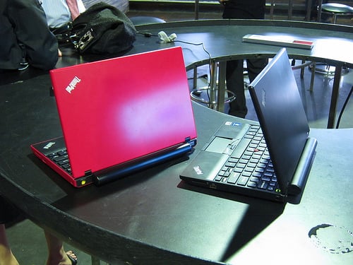 alt="ThinkPad X100e"