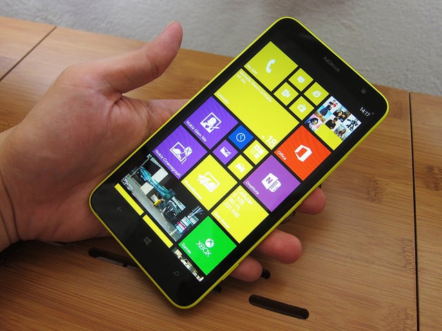 alt="Lumia 1320"