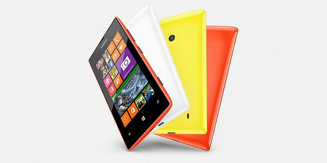 alt="Lumia 525"