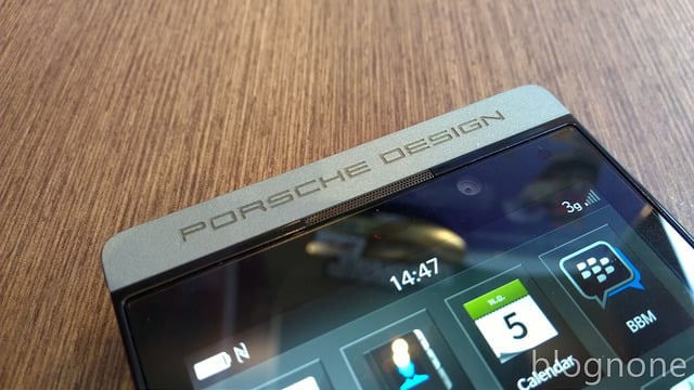 alt="Porsche Design logo"