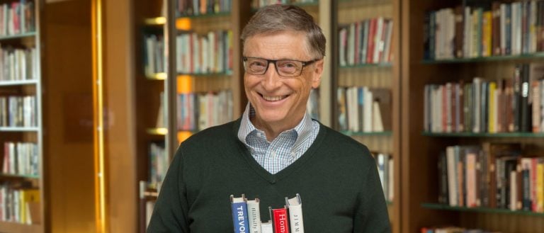 alt="Bill Gates"