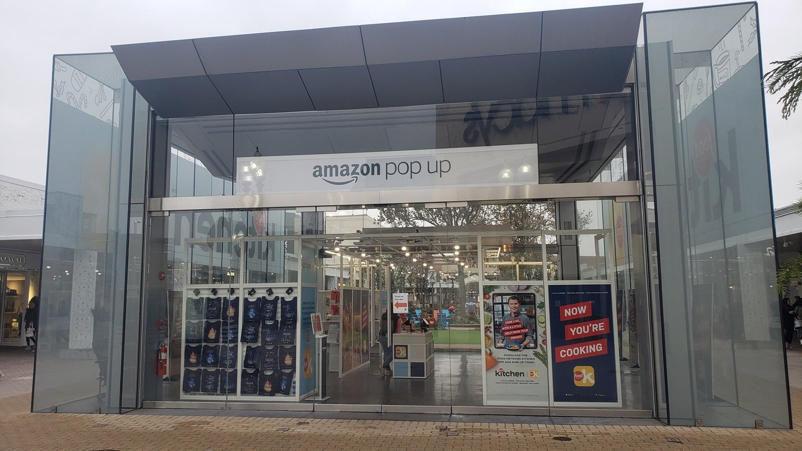 alt="Amazon Pop-Up"