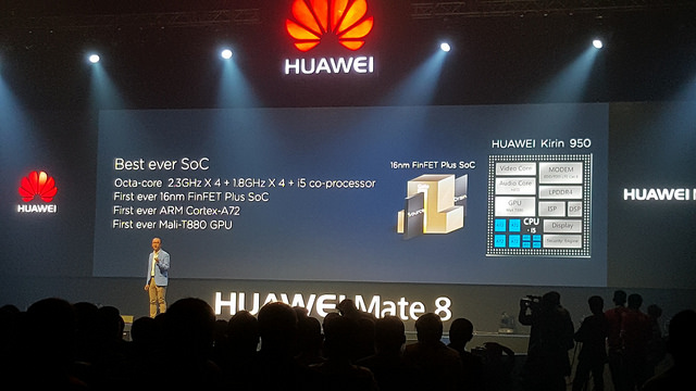 alt="Huawei Mate 8"