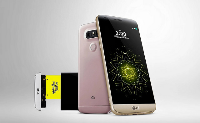 alt="LG G5"