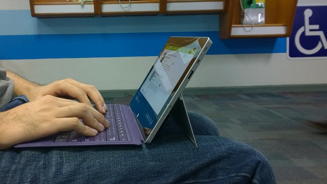 alt="Surface 2"