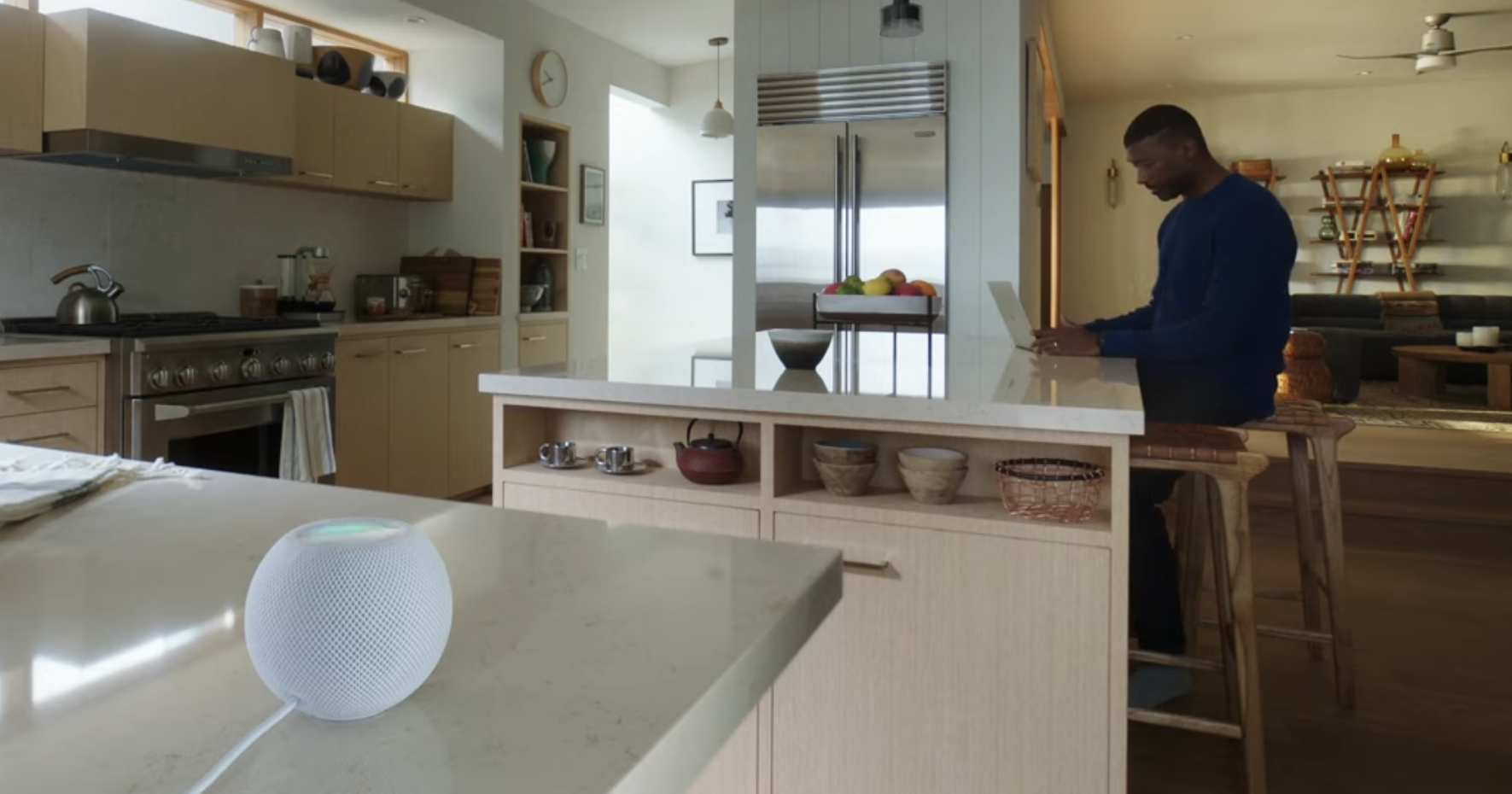alt="HomePod"