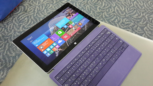 alt="Surface 2"