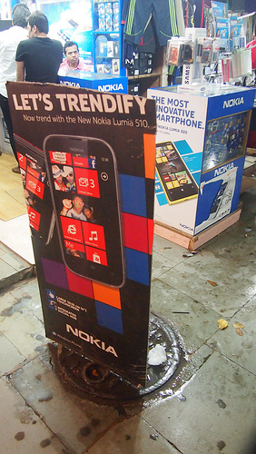 alt="Mobile Phone Shop Delhi"