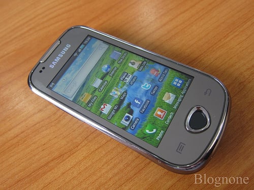 alt="Samsung Galaxy 3 Review"