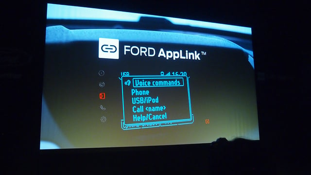 alt="Ford AppLink"