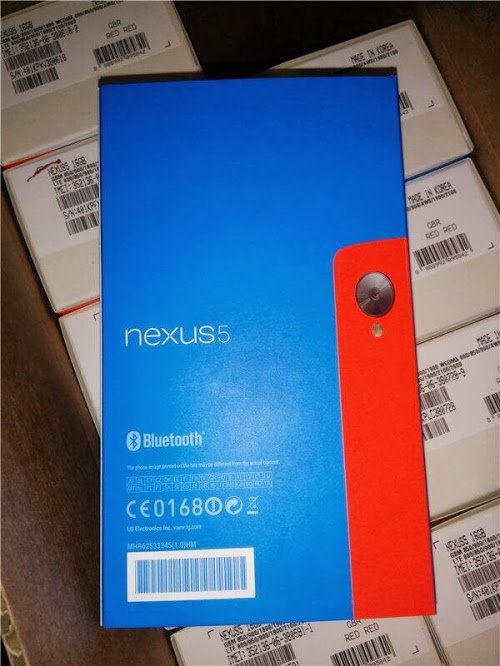 alt="Nexus 5 สีแดง"