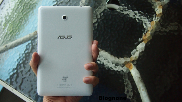 alt="ASUS Fonepad K00E"