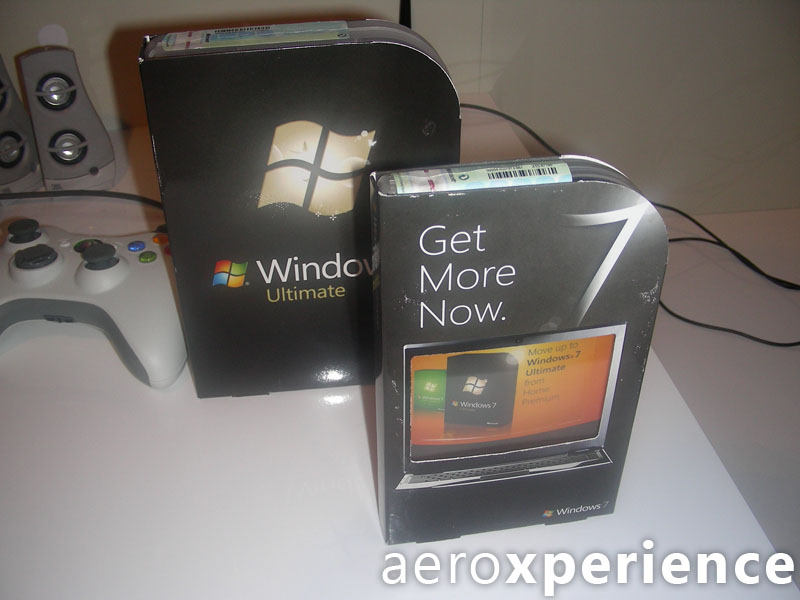 alt="Windows 7 Ultimate Retail and Anytime Upgrade box"