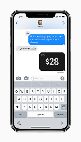 alt="iPhone_X_Messages_Apple_Pay_screen"