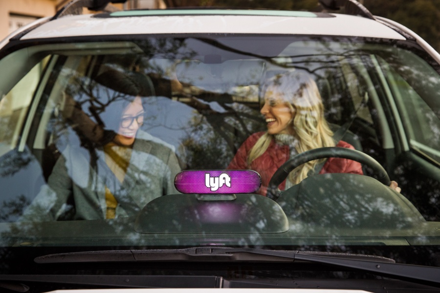 alt="lyft"